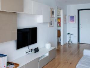 Apartment Segesta - Panorama-Außenbereich und Schwimmbad by Interhome