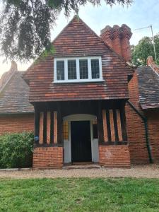 Idyllic, Private and Picturesque Cottage