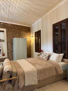 Aprosmeno Jacuzzi House 7