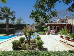 Holiday Home Charmante ländliche Villa Martorell mit Schwimmbad by Interhome