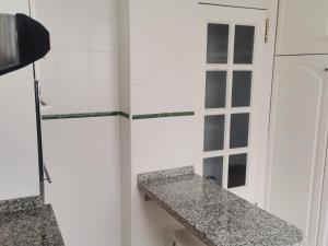 Apartment Penthouse mit drei Schlafzimmern in der Nähe von natürlichen Schwimmbädern by Interhome