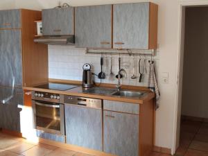 Apartment Wohnung in Schönwald mit Garten und Terrasse by Interhome