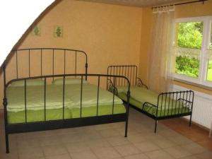 Apartment Wohnung in Schönwald mit Garten und Terrasse by Interhome