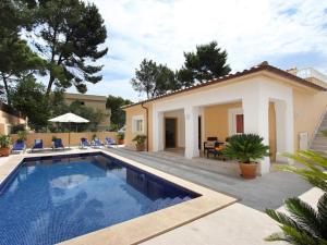 Holiday Home Villa Medina- Cala Sant Vicenç by Interhome