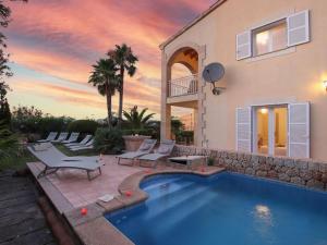 Holiday Home Schöne Villa mit Meerblick by Interhome