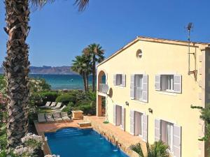 Holiday Home Schöne Villa mit Meerblick by Interhome