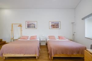 House with HotTub by Douro River & Iconic Bridge