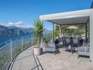 Holiday Home Alleinstehende Villa mit Pool und Traumaussicht by Interhome