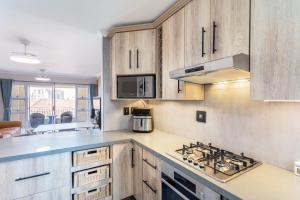 Villa Italia 836 by CTHA