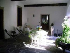 Apartment Wohnung Caprifoglio in Miasino by Interhome