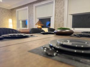 Beaufort Gardens Luxury Duplex Penthouse, Knightsbridge