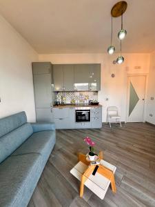 Sul Mare Apartment - Seafront with Sea View