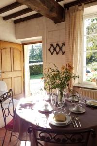 Holiday Home Charmante normannische Ferienwohnung Les chataigniers 2 Zimmer by Interhome