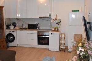 Setubal Courtyard Houses - PAINTERS HOUSE