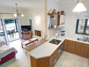 Luxury villa with private pool, seaviews, beach closeby - Villa Alex