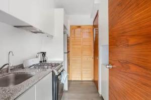 205-1 3br 2baths Private terrace - Sleep 6 Roma Notre