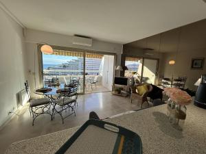 Appartement 2 Pièces avec Climatisation, 4 Couchages, à 100m de la Plage - FR-1-252A-33