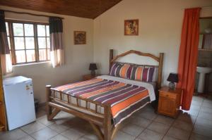 Bushbaby Lodge & Camping