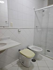 2 Casas na praia do Pernambuco em 1 so a 300m da praia