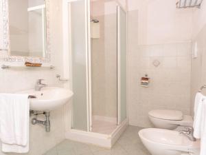 Apartment Wohnung Pietro mit Gemeinschaftspool by Interhome