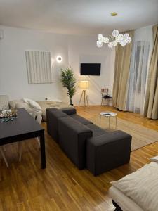 URBAN JUNGLE apartment 2-bedroom apartment old town Air Conditioned