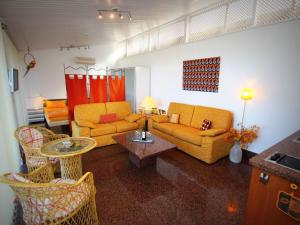 Apartment Alcala Parlour-UVI by Interhome