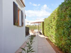 Holiday Home Chalet Casa Hector 300m vom Strand und Schwimmbad entfernt by Interhome