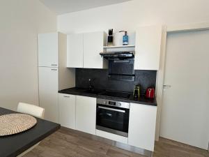 Apartment mit Terrasse by Interhome img14