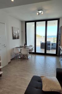 Apartment mit Terrasse by Interhome img36