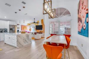 Designer Stylish Villa by Sawgrass with Hot Tub and Arcade Games