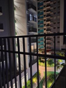 Babus Bubble Balcony Studio at Casa Mira Mandaue