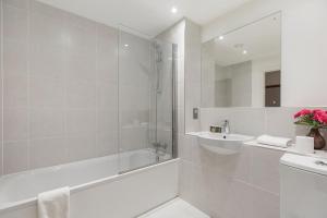 GuestReady - Charming London retreat with balcony