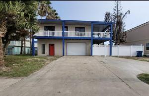 Experience luxury at PARADISE ON PADRE a spacious 3-bedroom home in South Padre Island