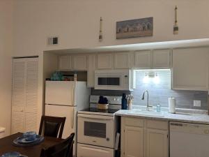 Branson Lakeside Getaway