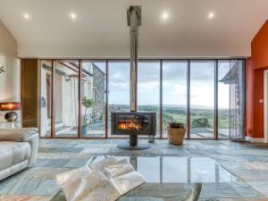 4 Bed in Broughton Mills 75286