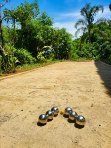 Ecolodge Libertalia Nosy Komba- Villa privee avec plage et vues panoramiques, services inclus, excursions tropicales