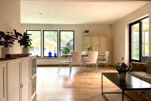 Ljunghusen house, Höllviken close to the beach