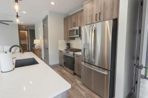 Mountain View 3BR Condo w Pool & Hot Tub Access