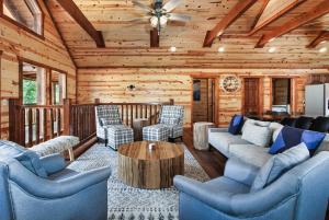 Incredible Smoky Mountain Lodge