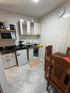 AmazHost - Casa laranja próxima do centro de Belém