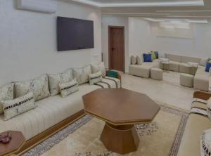 Elegant 6-Bedroom Private Pool villa REG62031