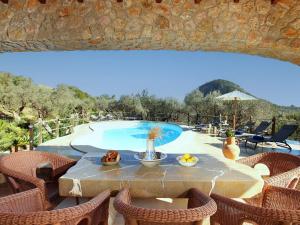 Holiday Home Villa Alordes- ein rustikales Haus mit fantastischer Aussicht by Interhome