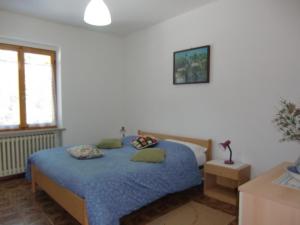 Apartment Sehr geräumige Wohnung inmitten der Natur by Interhome