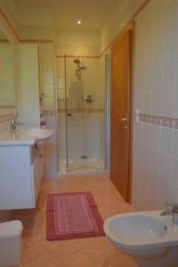 Apartment Moderne Ferienwohnung mit Balkon und Pool by Interhome