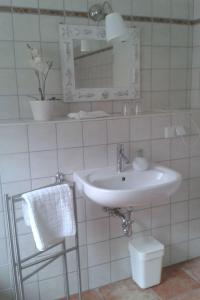 Apartment Marie-Luise by Interhome