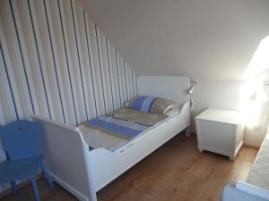 Apartment Große Wohnung in Diekmannshausen by Interhome