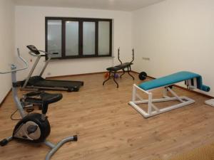 Apartment Zweizimmerwohnung mit Balkon ohne Seeblick by Interhome