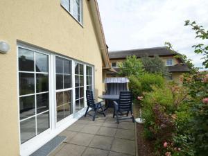 Apartment Appartement in Middelhagen mit Terrasse und Garten by Interhome