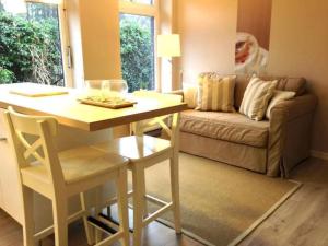 Apartment mit Stellplatz mitten im Grünen by Interhome