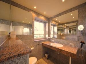 Apartment Wunderschönes Appartement mit Garten und Terrasse by Interhome